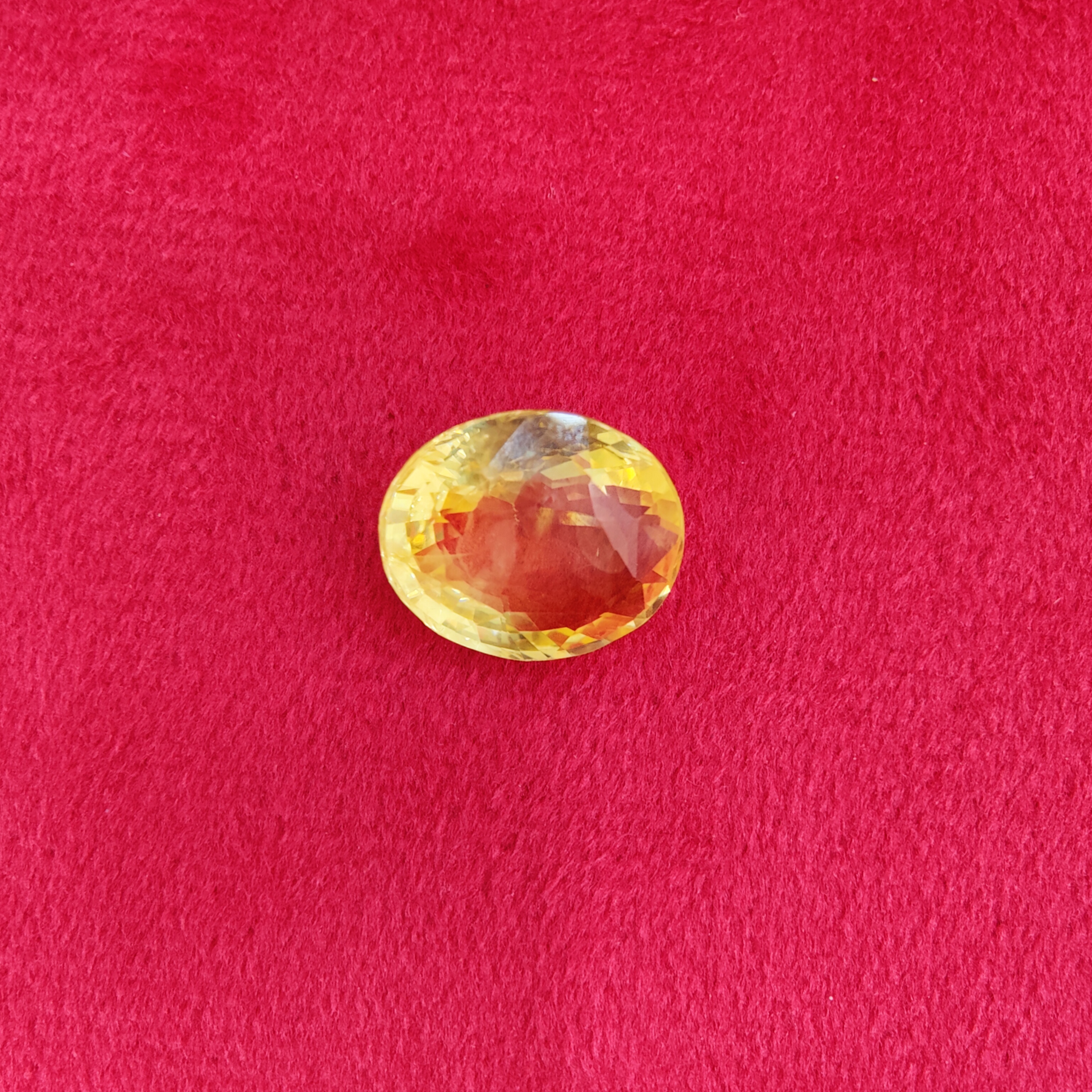 YELLOW SAPPHIRE IDEAL